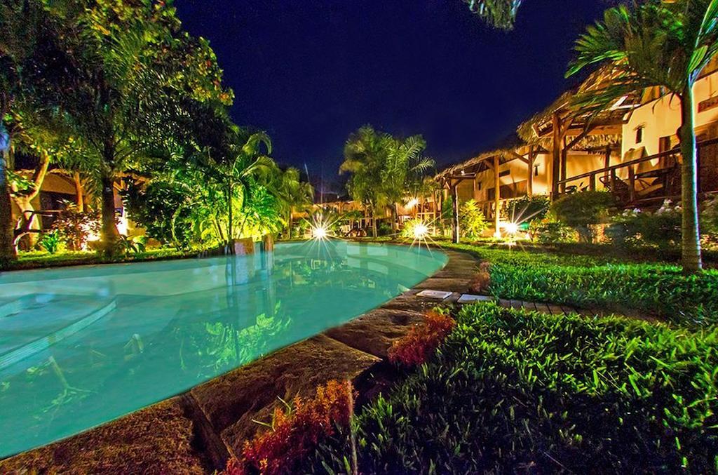 Le Zahir Lodge Ambatoloaka  Exterior foto