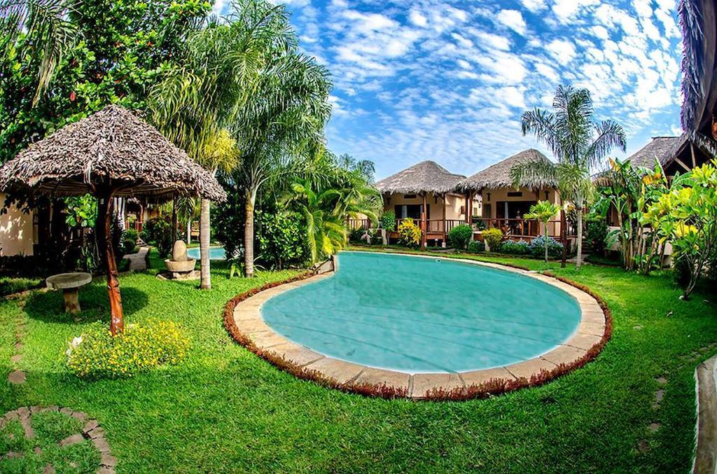Le Zahir Lodge Ambatoloaka  Exterior foto