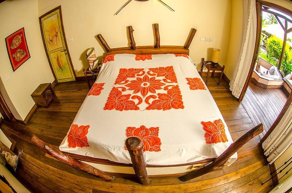 Le Zahir Lodge Ambatoloaka  Zimmer foto